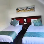 Cn-Hotel
