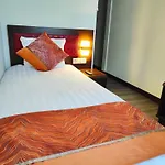 Cn-Hotel